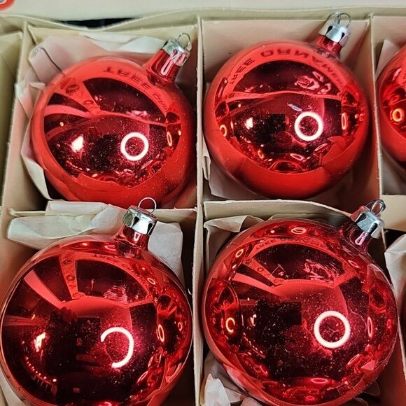 Vintage Poland Christmas Ornaments Baubles Set Of 12 RED Shiny Glass - Picture 7 of 16